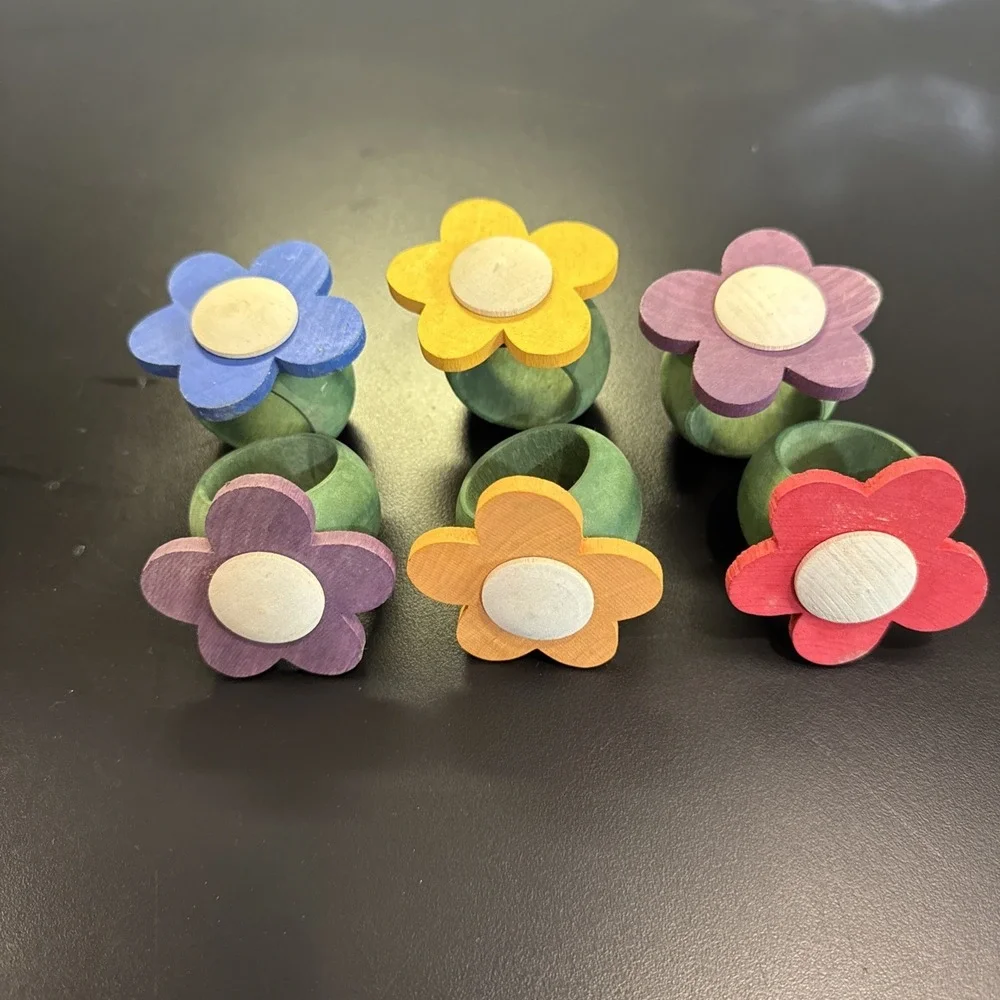 Set of 6 Floral Wooden‎ Napkin Rings Daisy Flower Spring Summer Table Decor